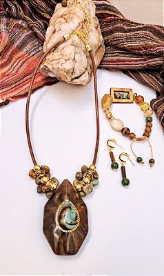 Colar Curto Mesclado Amazonita.