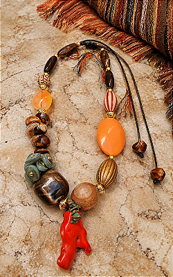 Colar Curto Coral Misturas.