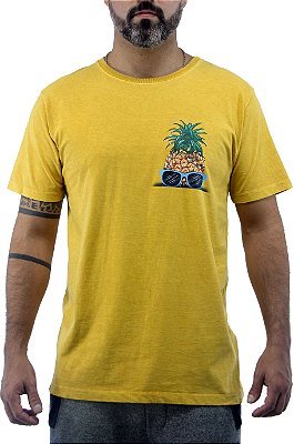 Camiseta Masculina Estonada Mostarda Pineapple