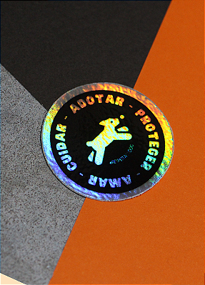 Adesivo 4cm Holográfico - "ADOTAR, PROTEGER, AMAR, CUIDAR"
