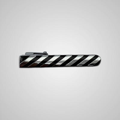 Prendedor de Gravata Black Striped Prata e Preto Pataloo Moderno