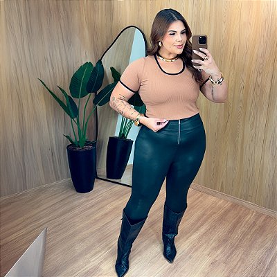 Calça Cirrê Plus Size com Zíper