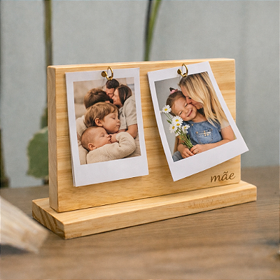 Porta Retrato Polaroid em Madeira Pinus com Base Personalizado