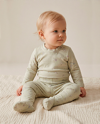 Calça comfort com pé estampada Florzinhas