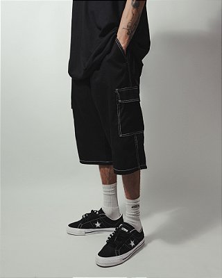 Bermuda Cargo sarja (preta linhas brancas)