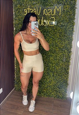 Conjunto Curto Tradicional Viva Fit Glossy Bege - P/M/G