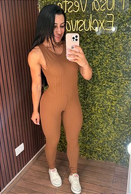 Macacão Tradicional Jacquard Marrom -M/G/GG