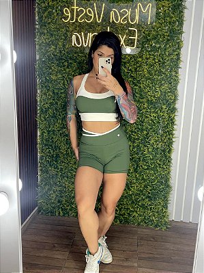 Conjunto Tradicional Ammy Verde Duo- Veste P/M 36 a 40