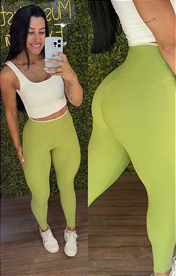 Conjunto Tradicional Canelado Verde Cropped Off -Tamanho único 38 a 42