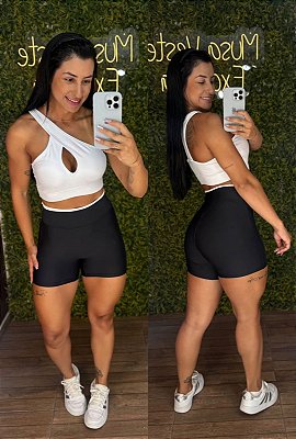 Conjunto Curto Tradicional Branco/Preto- Tamanho único 38 a 42