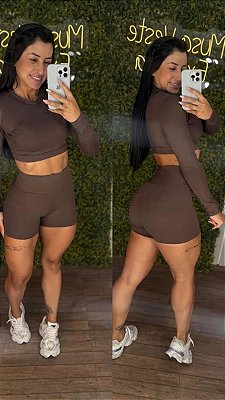 Conjunto Curto Tradicional Manga Marrom- Veste P/M 38/40