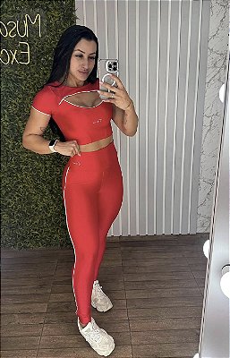 Conjunto Tradicional Vermelho Glossy -Tamanho único 38 a 42