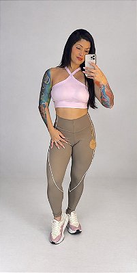 Conjunto Fitness Hope Castanho com Top Tulipa Rosa - Veste 38 a 42