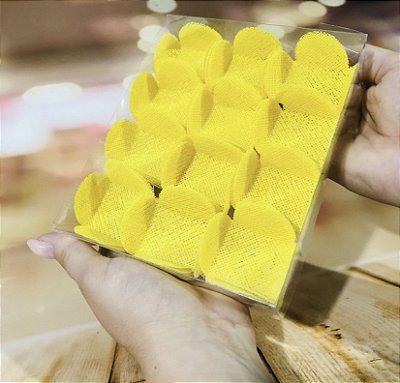 50 Forminhas Para Doces Finos Tela Escócia  Amarelo