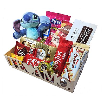 Cesta Stitch Pelúcia Presente Chocolate Ferrero Rocher, Fini