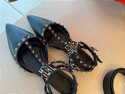 FLAT VENICE PRETA COM SPIKES