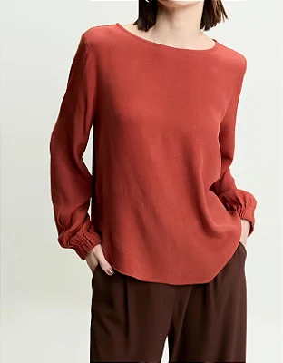BLUSA MANGA LONGA EM CREPE