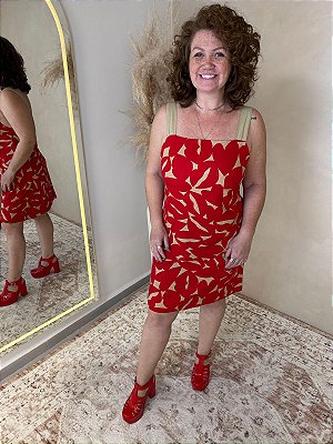 VESTIDO CURTO ESTAMPA BEIJOS