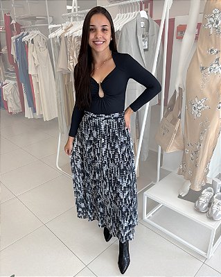 BODY MANGA LONGA DECOTE COM METAL