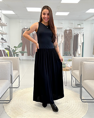 VESTIDO LONGO SAIA FLUIDA COM BOLSOS