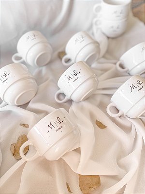 Xícaras Personalizadas com Nomes Padrinhos e Iniciais Noivos