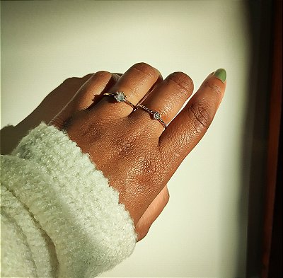 Anel solitário Sofia