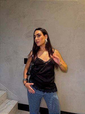 BLUSA DE CETIM E RENDA SHELLY