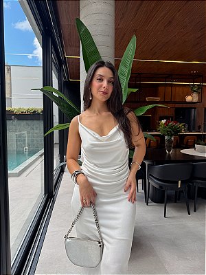 VESTIDO COM DECOTE DEGAGÊ LIZANDRA