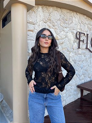 BLUSA EM RENDA DOVER