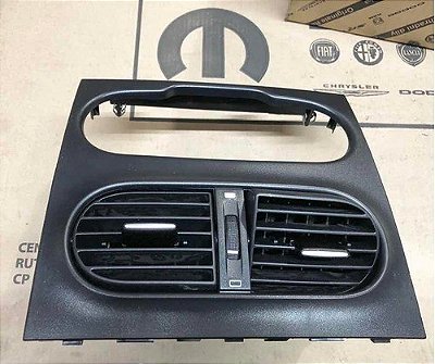 Moldura Original Central Painel Ar Strada Working 8v 2013