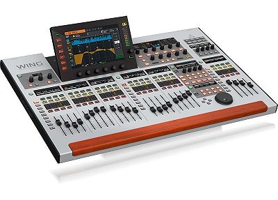 Mesa De Som Digital Com 48 Canais WING - BEHRINGER