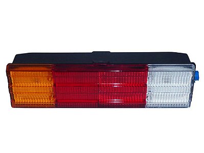 Lanterna com Conector sem Vigia Lado Direito Mercedes AXOR - 9585400170