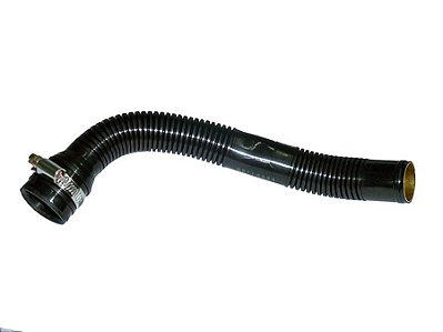 Mangueira do Compressor para Motor Mercedes OM906LA Atego 1718/1719/1725 - 9061301357