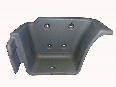 Estribo Lado Direito em Plástico para Volks 13/15170, 13/15190, 17/18310, 14/40300, 17/2 - 2RG801174A