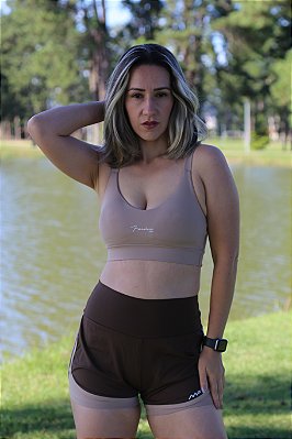 Conjunto Avelã - Shorts Duplo e Top Regata