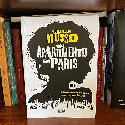 Livro: Um apartamento em Paris, de Guillaume Musso - Novo