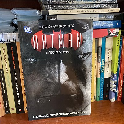 HQ: Batman, arquivos da Batcaverna, de Bob Kane - Usado