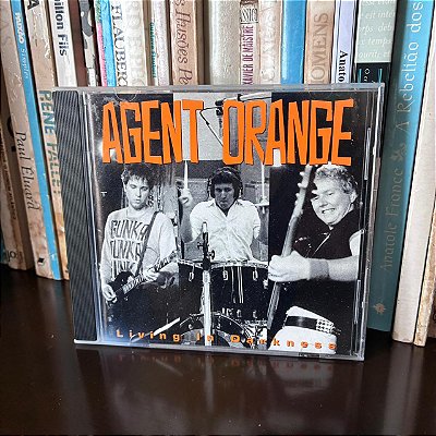 CD: Agent Orange: Living in Darkness - Usado