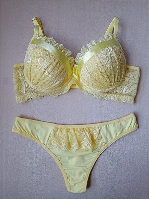 Lingerie conjunto de sutiã e calcinha renda amarela com bojo e aro