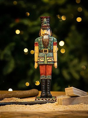 QUEBRA-NOZES NÓRDICO RESINA