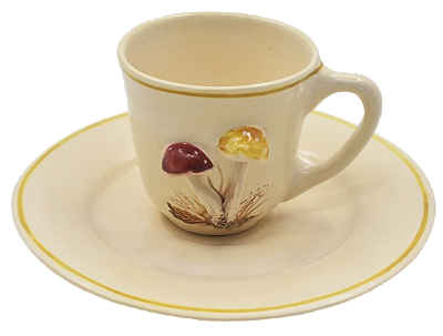 Xícara de café com aplicação de Cogumelos