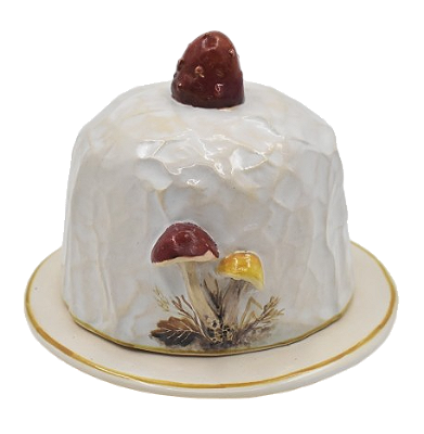 MANTEIGUEIRA COM APLICAÇÃO COGUMELOS