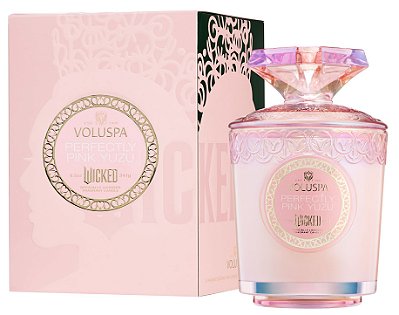 Vela Copo Perfectly Pink Yuzu - WICKED x Voluspa