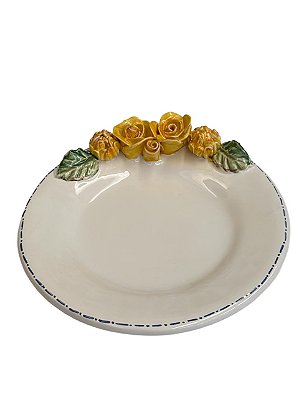 PRATO SOBREMESA COM ROSAS AMARELAS