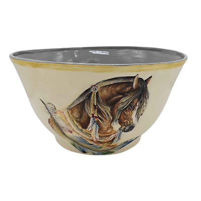 CACHEPOT SHABBY G COM RELEVO DE CAVALO E PENA