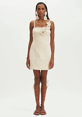 VESTIDO AMARANTE CURTO DE ALÇA BORDADO CROCHÊ -NATURAL