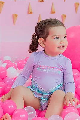 Conjunto de Blusa e Calcinha em Com Proteção Uv 50+ Kukiê