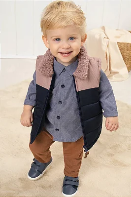 Colete Puffer em Nylon com Gola de Pelo Carneirinho LucBoo