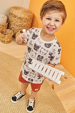 Conjunto de Camiseta em Meia Malha e Bermuda em Panamá Linho com Elastano LucBoo