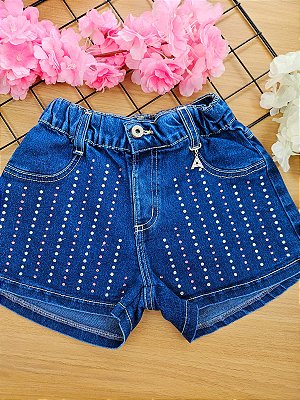 Short Jeans com Aplicação de Strass Animê